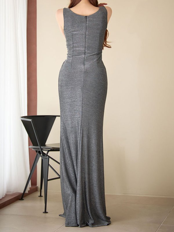 モデル：真優川咲　身長：159cm　着用サイズ：Sサイズ