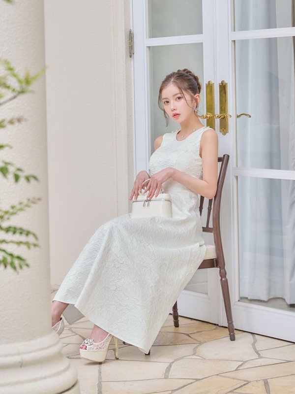 モデル：せいは　身長：161cm　着用サイズ：Sサイズ