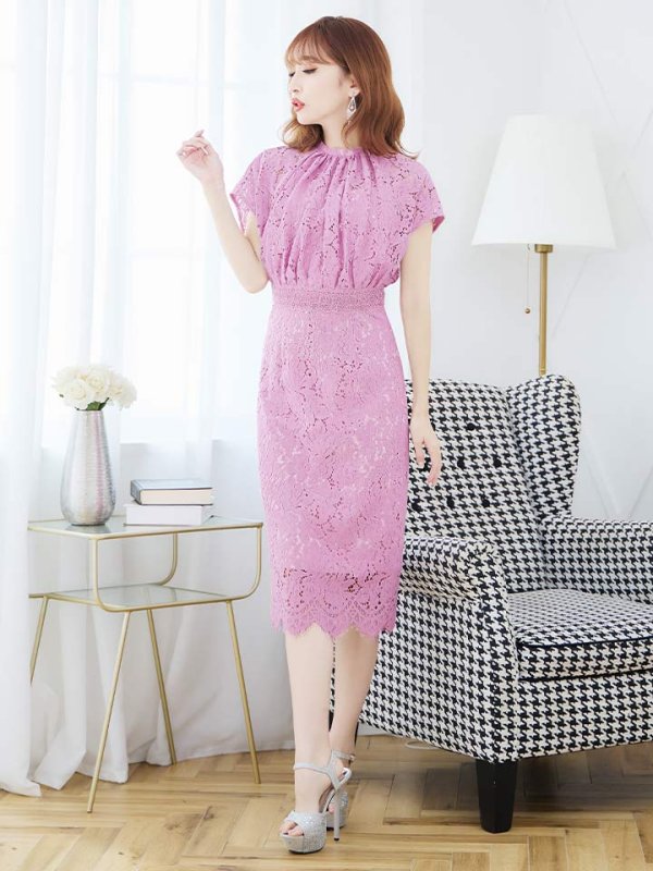 モデル：杉山佳那恵　身長：159cm　着用サイズ：Sサイズ