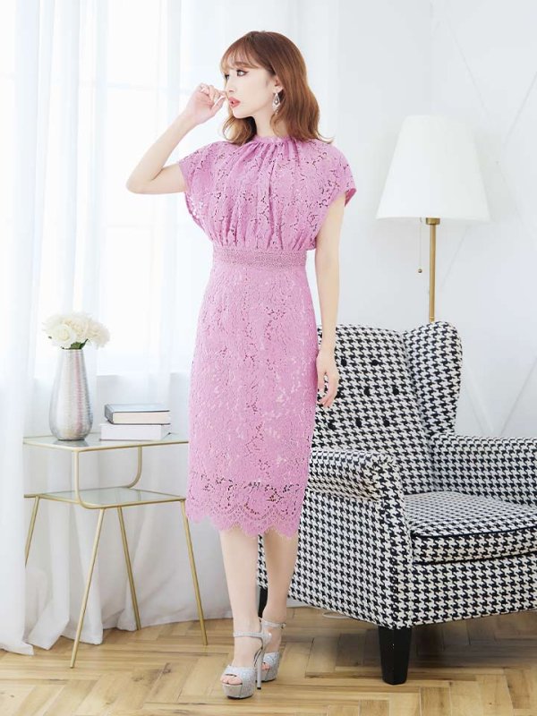 モデル：杉山佳那恵　身長：159cm　着用サイズ：Sサイズ