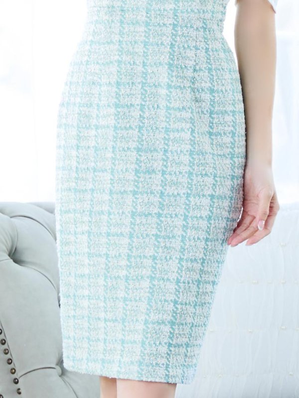 モデル：杉山佳那恵　身長：158cm　着用サイズ：Sサイズ