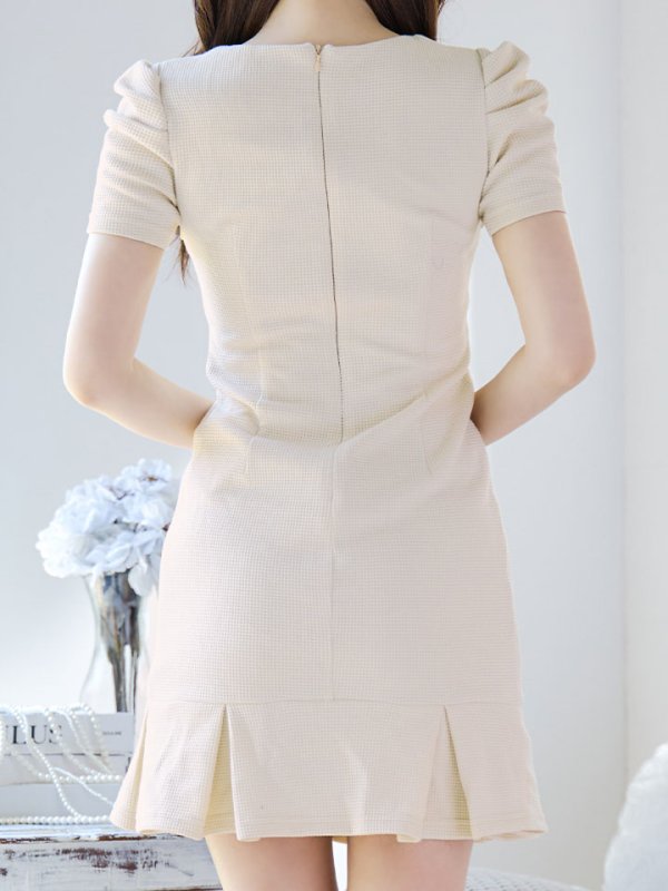 画像6: ワッフルフロントジップドレス/胸元オープンカット/プリーツスカート/谷間見せ/背中隠し/ミニドレス/キャバドレス【XS-Lサイズ/1カラー】[OF03B] 【IM】 (6)