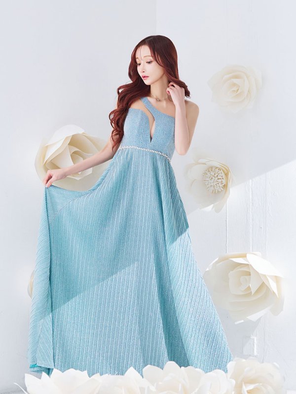 モデル:真優川咲　身長:159cm　着用サイズ:Sサイズ