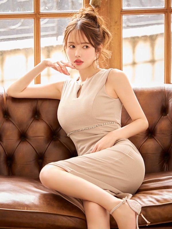 モデル：ゆめ　身長：160cm　着用サイズ：Sサイズ