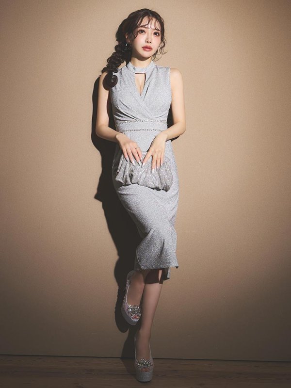 モデル：朝陽凪　身長：156cm　着用サイズ：Sサイズ