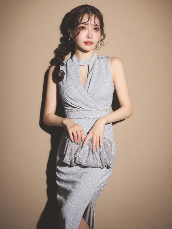 モデル：朝陽凪　身長：156cm　着用サイズ：Sサイズ