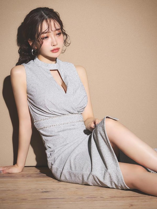 モデル：朝陽凪　身長：156cm　着用サイズ：Sサイズ