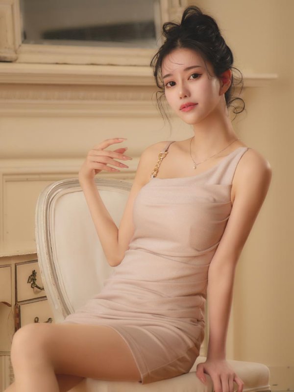 モデル：ゆりお　身長：165cm　着用サイズ：Sサイズ