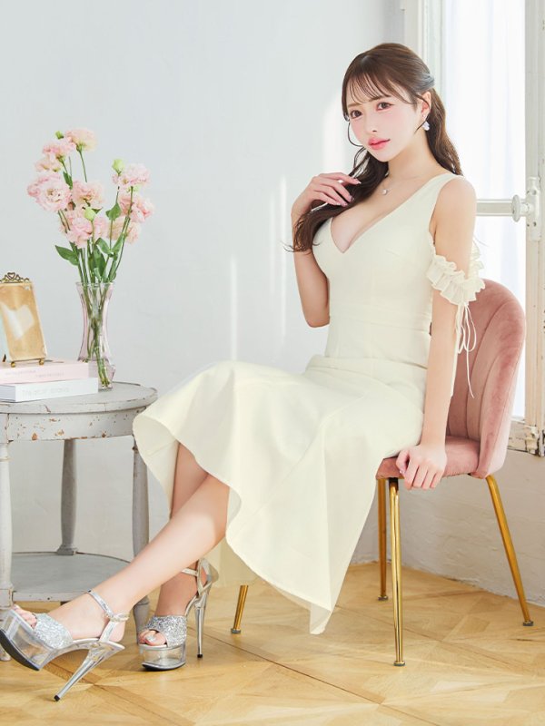 モデル：りな　身長：160cm　着用サイズ：Sサイズ