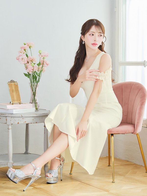 モデル：りな　身長：160cm　着用サイズ：Sサイズ