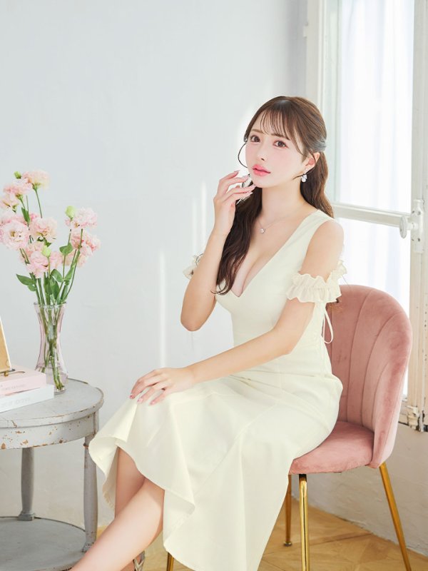 モデル：りな　身長：160cm　着用サイズ：Sサイズ