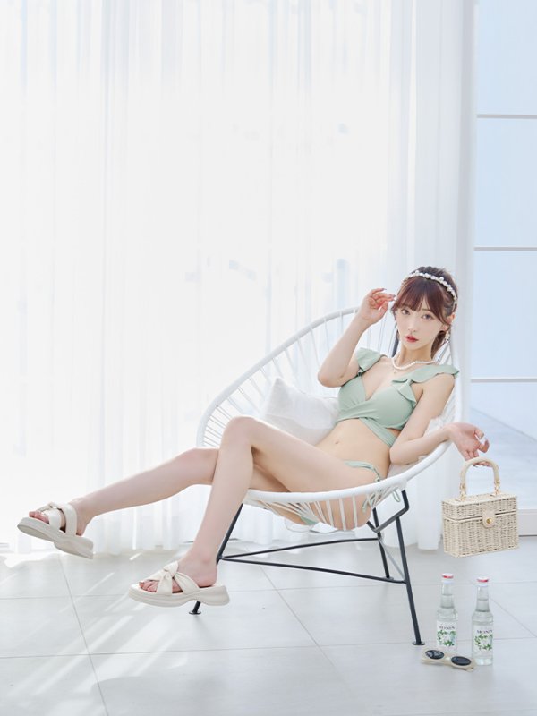 画像5: 【即日発送】【ビキニ】【水着】ショルダーフリルクロスビキニ/無地/シンプル[YMT] (5)