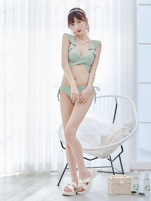 画像8: 【即日発送】【ビキニ】【水着】ショルダーフリルクロスビキニ/無地/シンプル[YMT] (8)