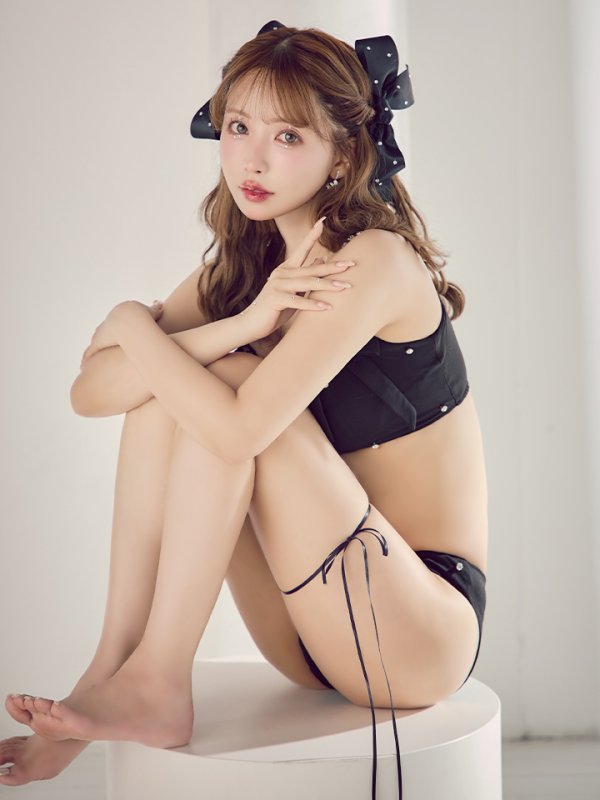 モデル:三上悠亜 身長:159cm 着用サイズ:Sサイズ