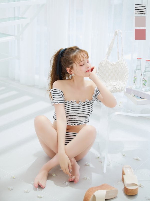 画像2: 【即日発送】【ビキニ】【水着】シャーリングストライプオフショルビキニ  2点セット [FB01] (2)