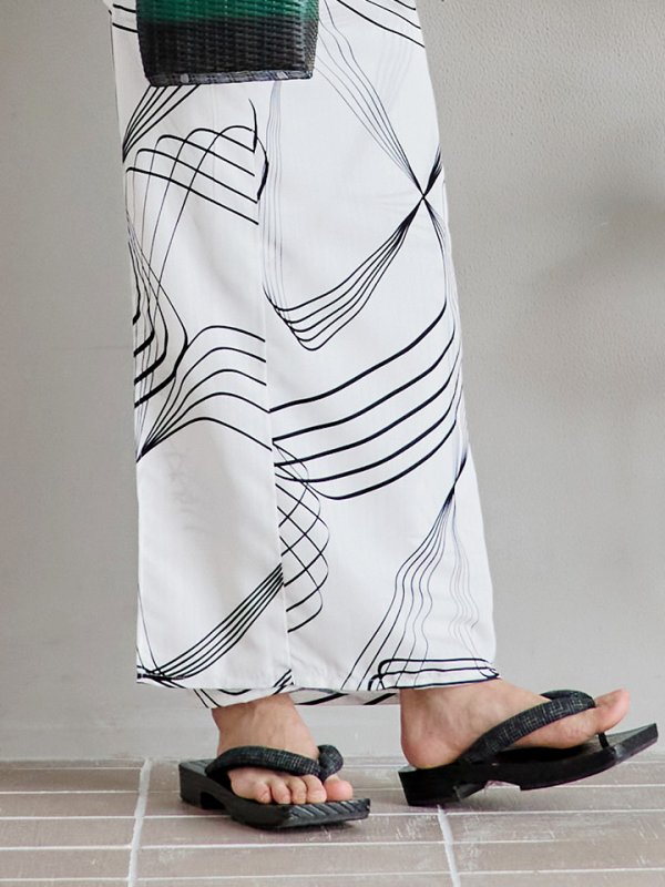 画像15: 【即日発送！】【メンズ浴衣】ホワイト×ブラック線画浴衣【浴衣３点セット 浴衣/帯/下駄】[YMT] (15)