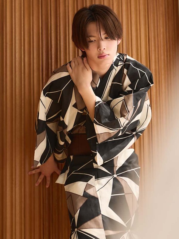 モデル：今井暖大　身長：173cm　着用サイズ：Lサイズ