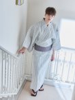 画像4: 【即日発送】【メンズ浴衣】清涼感あふれるしじら織ストライプ紳士浴衣【浴衣３点セット 浴衣/帯/下駄】（OBI-MS-001-ok-3-GY）[YMT] (4)