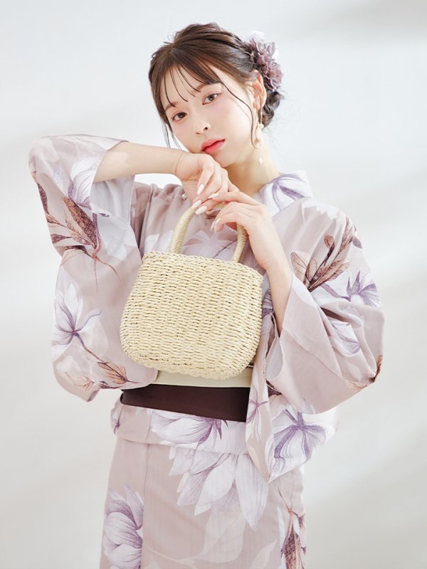 画像2: 【即日発送】【浴衣】ホワイトフラワーブラウン浴衣  【浴衣３点セット 浴衣/帯/下駄】[YMT] (2)