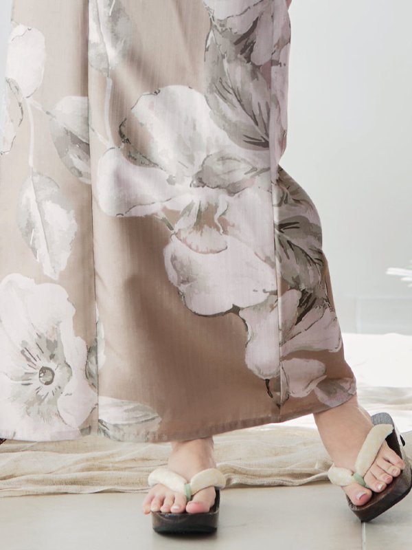 画像5: 【即日発送】ベージュ地にアネモネの大人花浴衣  【浴衣３点セット 浴衣/帯/下駄】[YMT] (5)