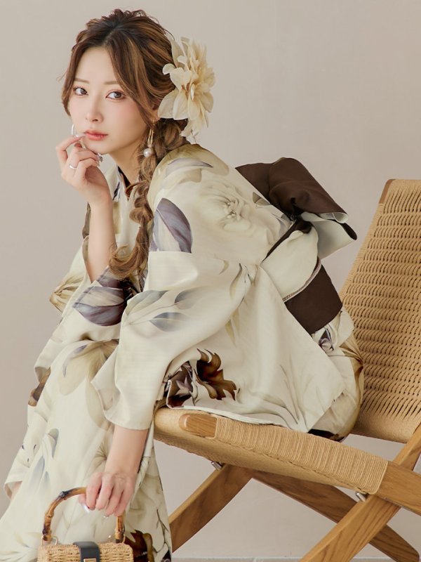 画像17: 【即日発送！】ブラウンベージュクラシックフラワー浴衣  【浴衣３点セット 浴衣/帯/下駄】[YMT] (17)