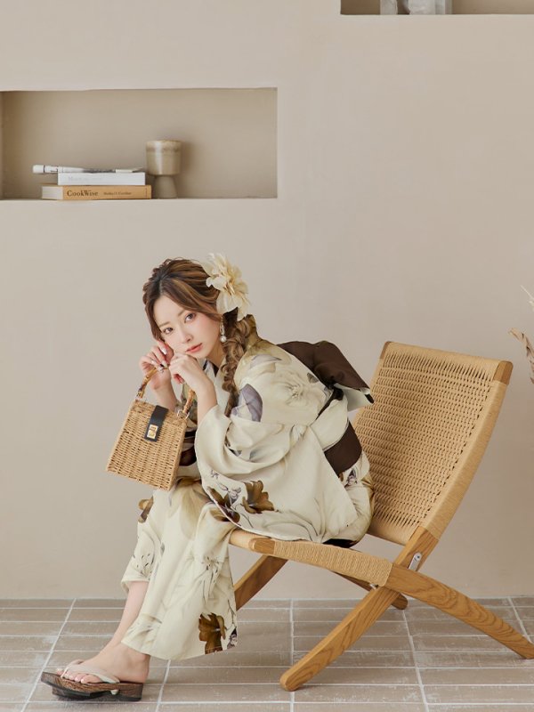 画像9: 【即日発送！】ブラウンベージュクラシックフラワー浴衣  【浴衣３点セット 浴衣/帯/下駄】[YMT] (9)