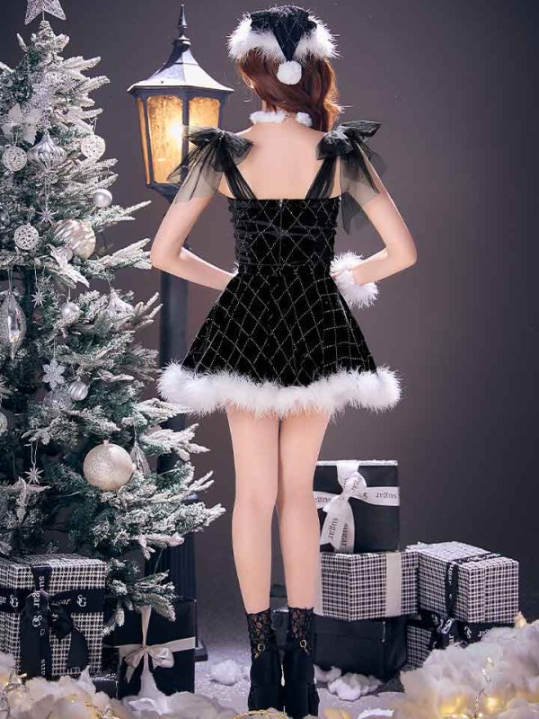 モデル:明日花キララ  身長:162cm 着用サイズ:Sサイズ