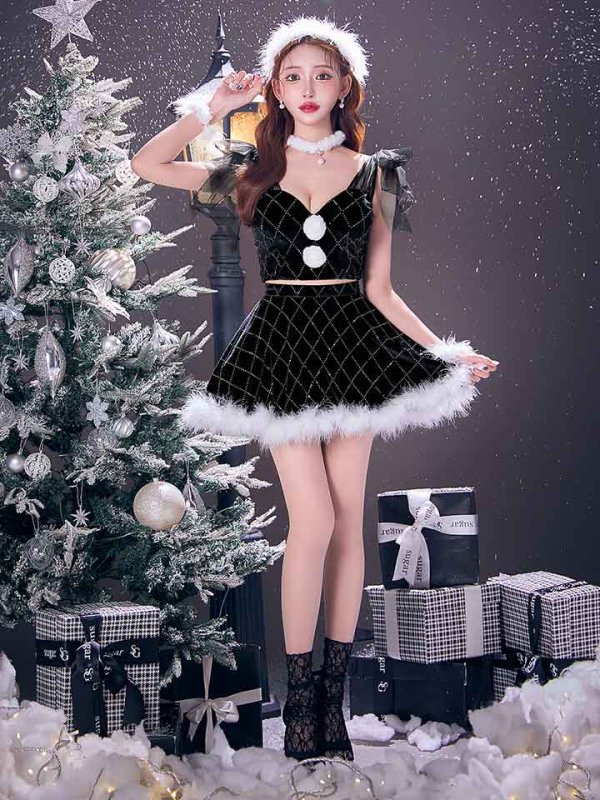 モデル:明日花キララ  身長:162cm 着用サイズ:Sサイズ