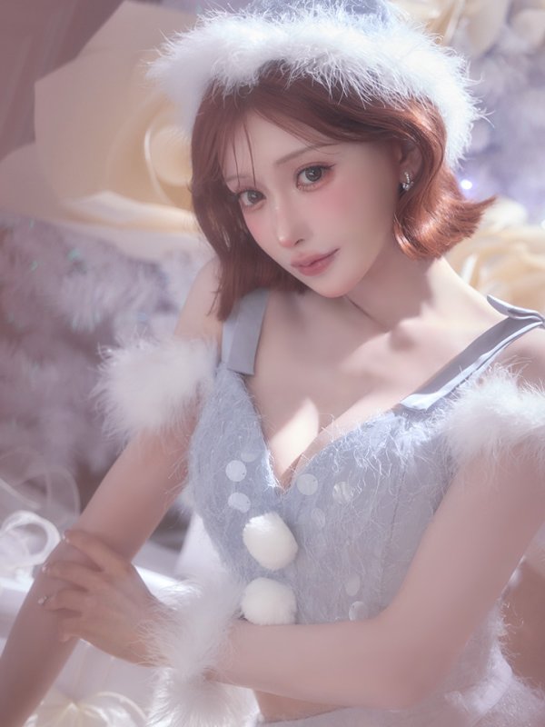 モデル：明日花キララ　身長：162cm 着用サイズ：Sサイズ