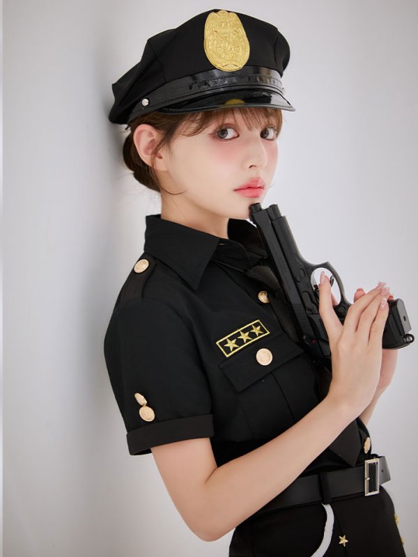 モデル：吉木千沙都 身長：158cm 着用サイズ：Sサイズ着用