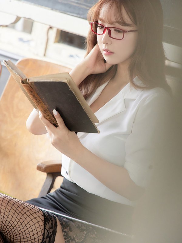画像11: 【ハロウィン】セクシー教師コスプレセット【コスプレ4点セット】【S-Lサイズ/1カラー】(YN-mgn)(SU220129-stc)[HC03]三上悠亜着用 (11)