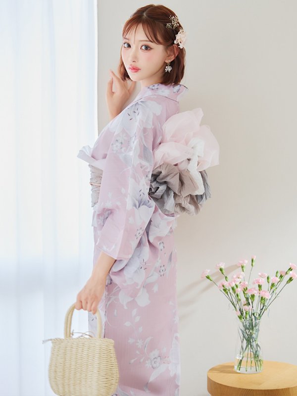 モデル:明日花キララ 身長:162cm 着用サイズ:Fサイズ