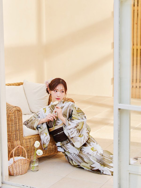 モデル:菅野結以 身長:163cm 着用サイズ:Fサイズ