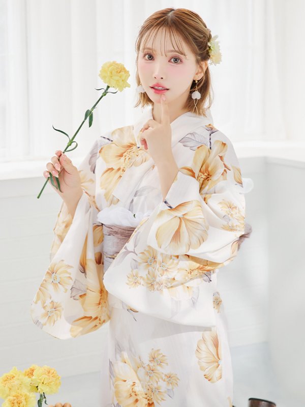 モデル：三上悠亜　身長：158cm　着用サイズ：Fサイズ