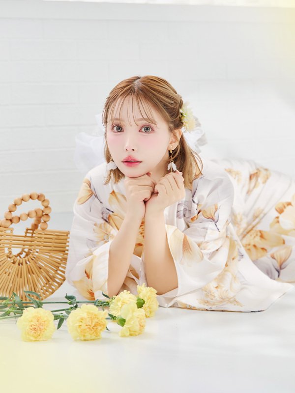 モデル：三上悠亜　身長：158cm　着用サイズ：Fサイズ