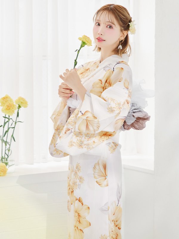 モデル：三上悠亜　身長：158cm　着用サイズ：Fサイズ