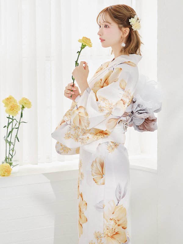 モデル：三上悠亜　身長：158cm　着用サイズ：Fサイズ