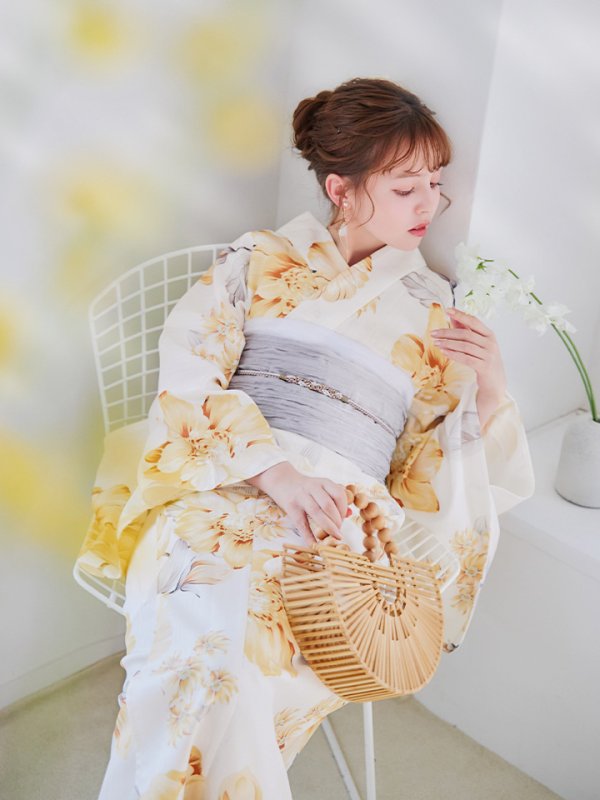 モデル：加藤ナナ　身長160cm　着用サイズ：Fサイズ