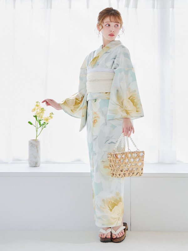 モデル:加藤ナナ 身長160cm 着用サイズ:Fサイズ