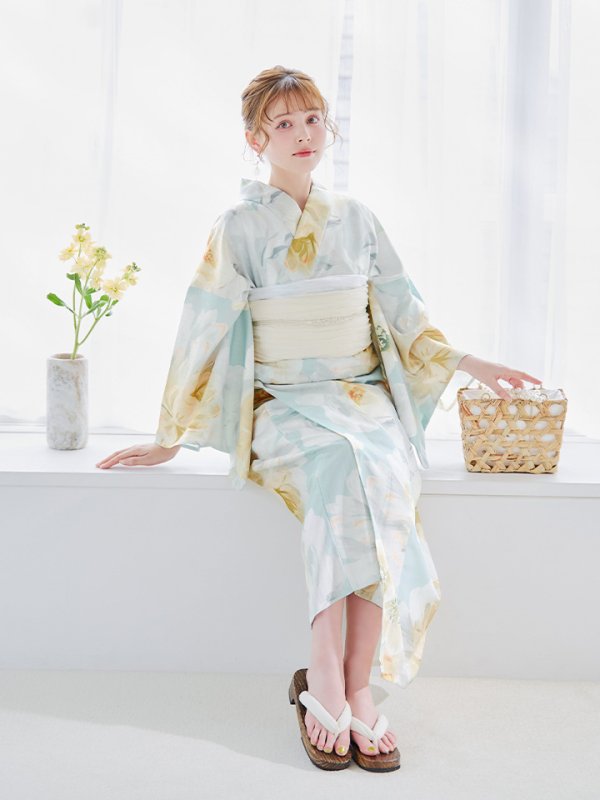 モデル:加藤ナナ 身長160cm 着用サイズ:Fサイズ