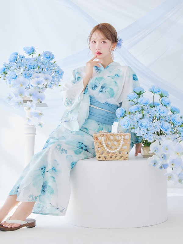 モデル:三上悠亜 身長159cm 着用サイズ:Fサイズ