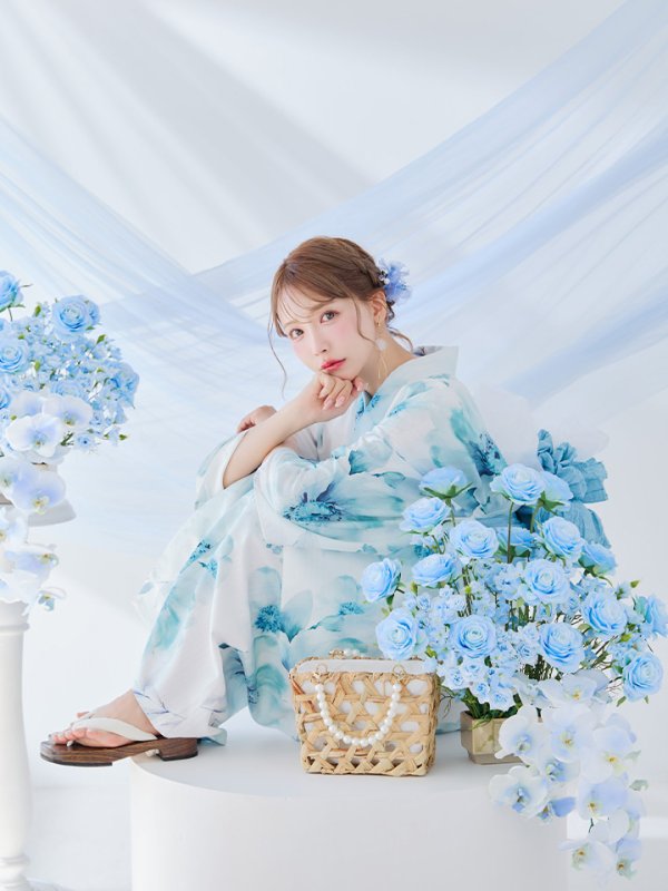 モデル:三上悠亜 身長159cm 着用サイズ:Fサイズ