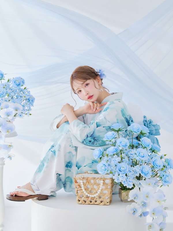 モデル:三上悠亜 身長159cm 着用サイズ:Fサイズ