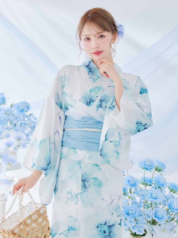 モデル:三上悠亜 身長159cm 着用サイズ:Fサイズ