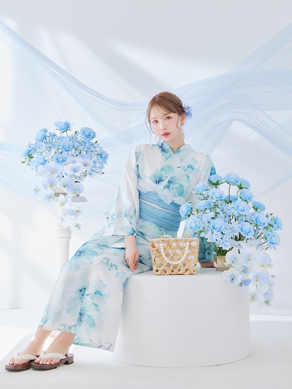 モデル:三上悠亜 身長159cm 着用サイズ:Fサイズ