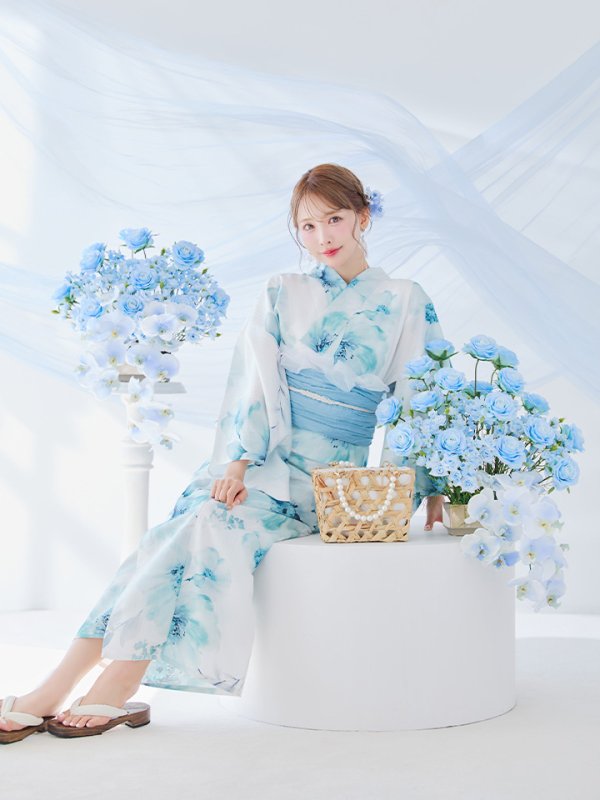 モデル:三上悠亜 身長159cm 着用サイズ:Fサイズ