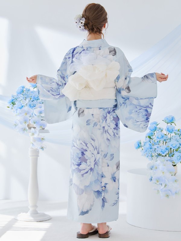 モデル:三上悠亜 身長159cm 着用サイズ:Fサイズ