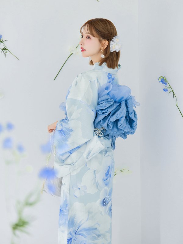 モデル:三上悠亜 身長159cm 着用サイズ:Fサイズ