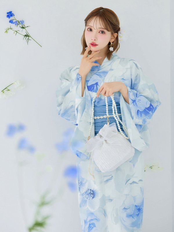 モデル:三上悠亜 身長159cm 着用サイズ:Fサイズ