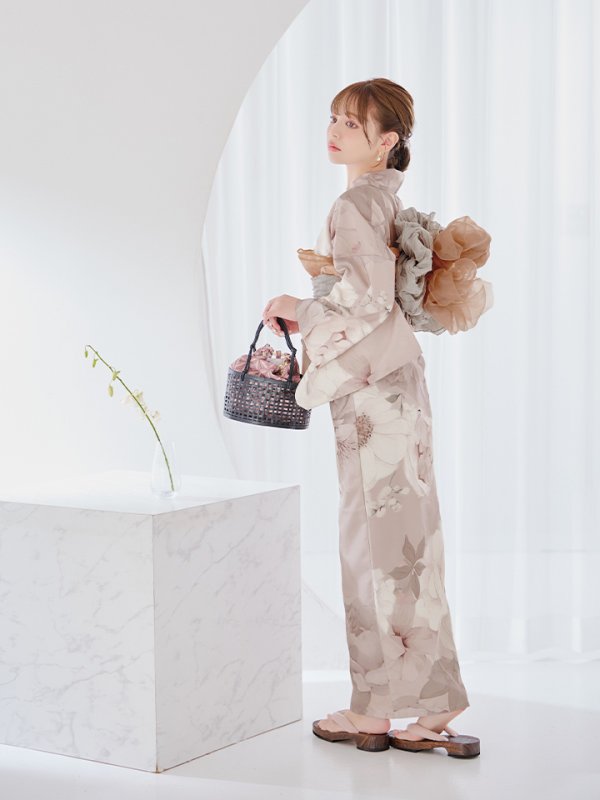 モデル：ちぃぽぽ　身長158cm　着用サイズ：Fサイズ